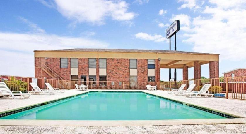 Knights Inn South Houston Tx Exterior photo